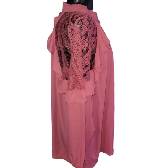 Torrid Georgette Lace And Ruffle Detailed Blouse With Keyhole Neckline Size 4 - Picture 4 of 7